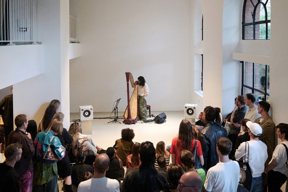 Miriam Adefris at ROSEGARDEN, BERLIN © Latency