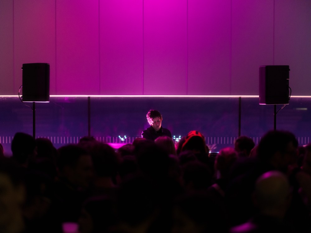 Feed © Latency