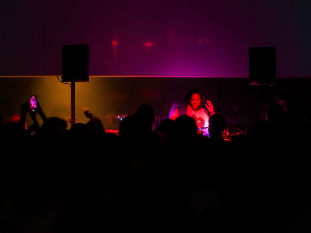 Feed © Latency